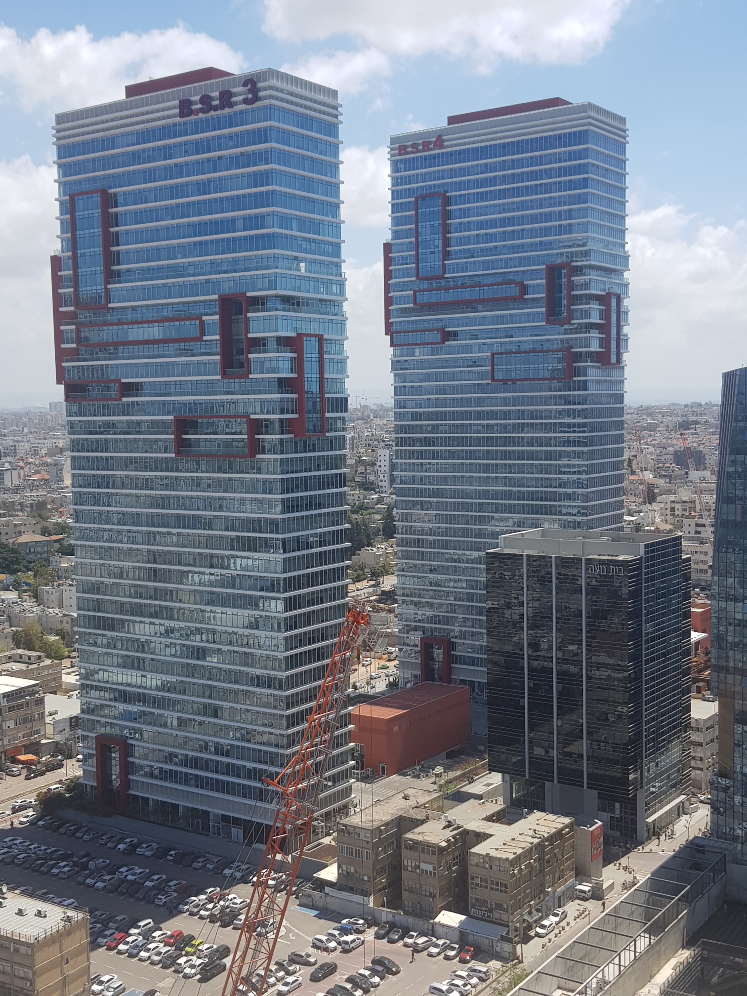 נכס מניב במגדלי בסר 250 מר למכירה 2