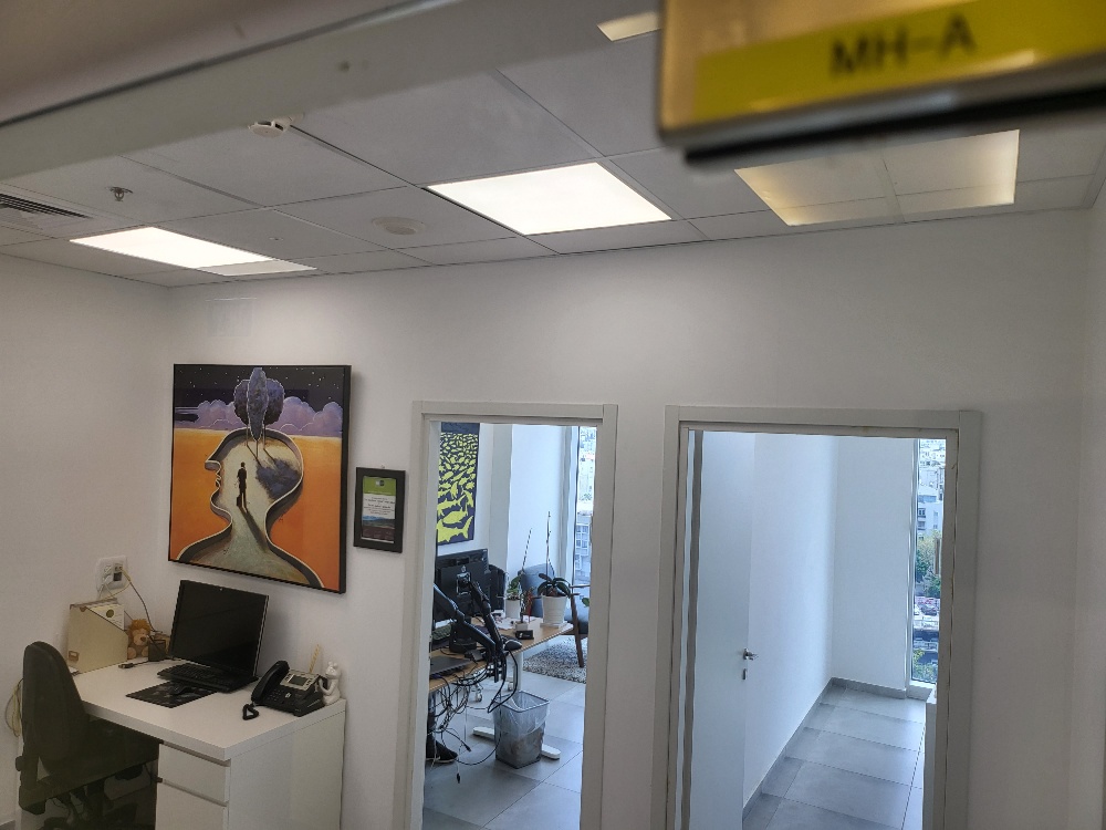 משרדים קטנים ומפוארים למכירה בתל אביב במגדל WE 3