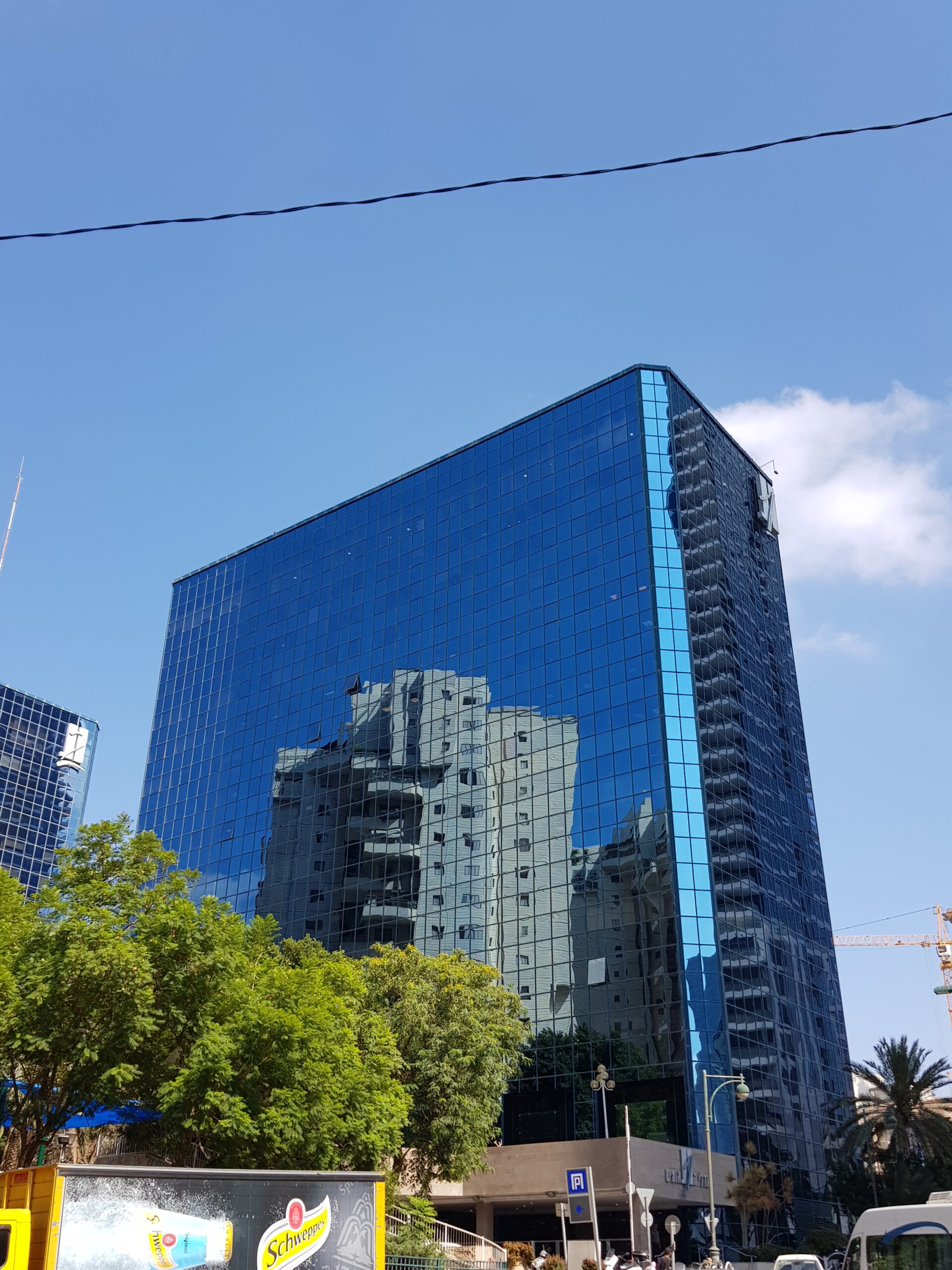 משרדים למכירה בבורסה רמת גן ב9000 שח 2